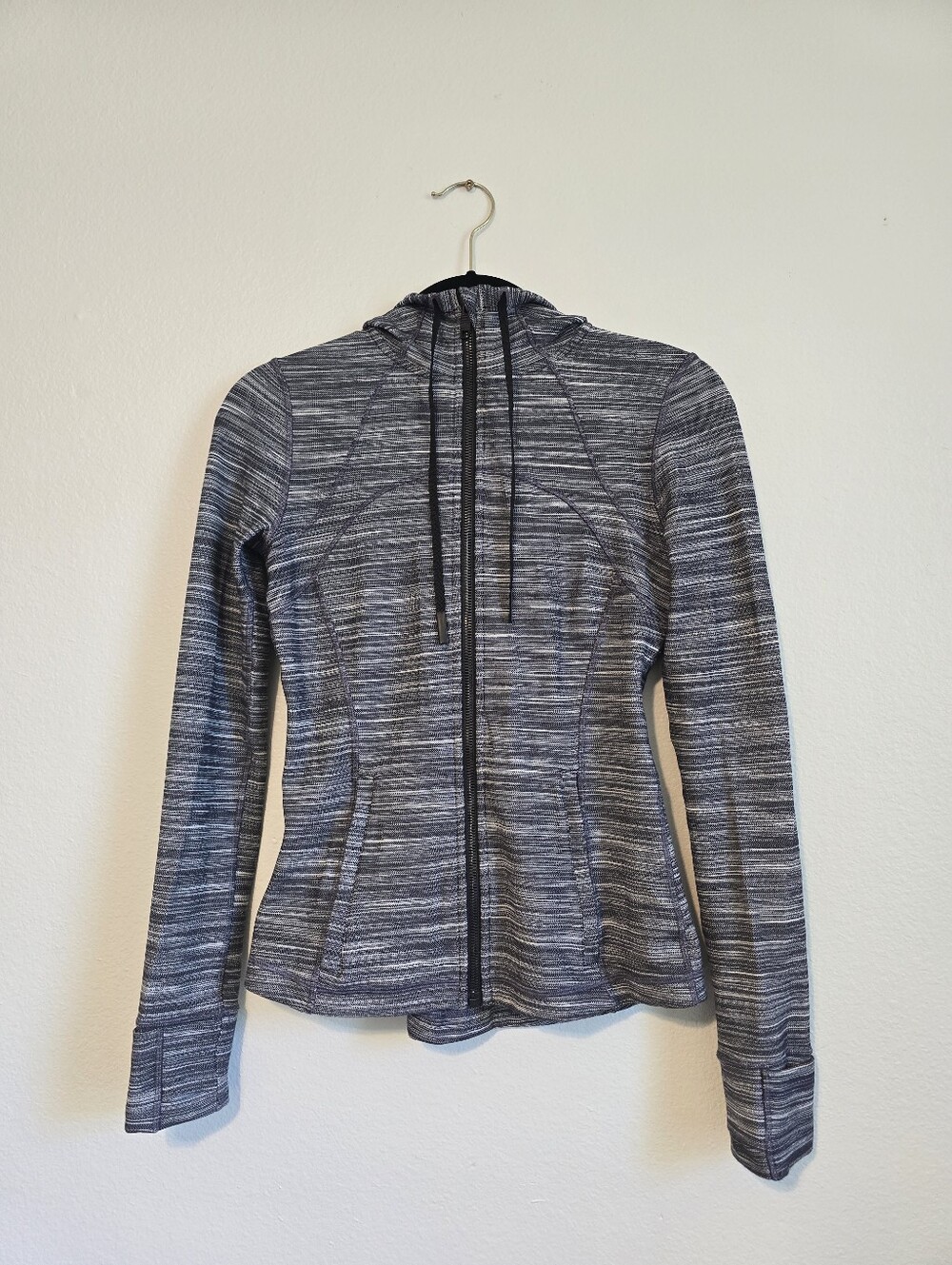 ♡ Lululemon Hooded Define Jacket Sz 6 EUC
